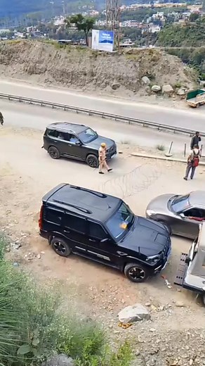 46K views · 937 reactions | #Current_situation at cafeteria mod Ramban All traffic movement stoped due to Yatra convey | JK Update Ramban | Facebook