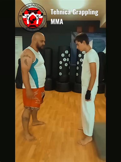 (Antrenament Tehnică Grappling MMA) ⛩️FACEM ÎNSCRIERI KICKBOXING JAPONEZ 🥋 CS THE DRAGON WARRIORS ROMÂNIA – JUDEȚUL IAȘI ÎNSCRIERI DESCHISE – FREESTYLE FULL CONTACT JAPANESE KICKBOXING 📞 Tel.: 0752 799 456 👤 Instructor Principal: Nechita Vasile 🔥 UN STIL, O FORȚĂ, O MISIUNE 🔥 Într-o lume plină de provocări, adevărații luptători nu se nasc – se formează. La CS The Dragon Warriors, aducem în Iași unul dintre cele mai complexe și spectaculoase sisteme de luptă: Freestyle Full Contact Japanese 