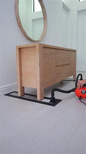 Elowyn Elleae on Instagram: "Why Amazon Warehouse Is a Hidden Goldmine for Smart Shoppers Amazon Warehouse items are thoroughly inspected before resale, which makes them surprisingly reliable. About 70% of Warehouse products are simply open-box, meaning the previous buyer opened the packaging but didn’t actually use the item. Prices are consistently 20–50% lower than new items, and during major events like Black Friday, the discounts can be even deeper. Many experienced buyers say Amazon Warehou