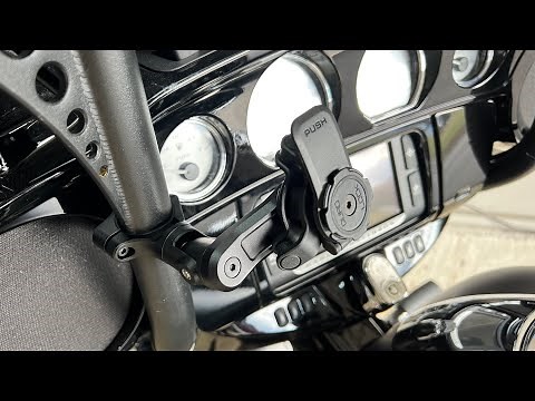 Initial Review Of The Quad Lock Phone Mount System On My Harley Davidson Street Glide