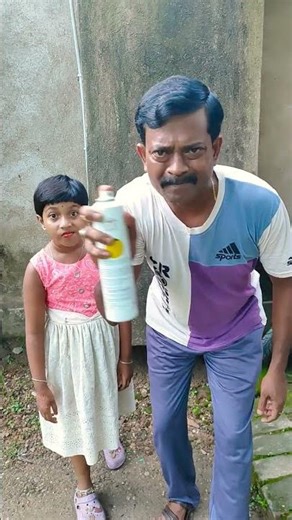 cockroach fight Back 😊🤣#shorts#viralvideo #youtube