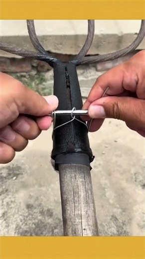Save this strong shovel tying technique #tools #lifehacks #DIY