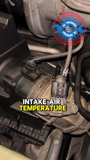 using: ⸻ VW Transporter T5 in limp mode with engine warning light and fault code P0101. This video explains why the fault is often misdiagnosed as a MAF issue and shows the real, common cause on 2.0 diesel engines — a faulty MAP sensor reporting incorrect intake air temperature. We go through the symptoms, the logic behind the fault code, what live data to check, and why an implausible temperature reading can trigger limp mode. No guesswork, no parts swapping — just proper diagnosis. Useful for 