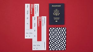 Experiencing Air France Premium Economy Video & Interview (by Air France) More News : Like Fubiz on Facebook More Infos : http://bit.ly/2oWBYuO | Fubiz