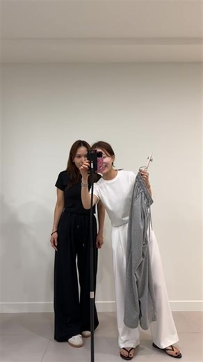 순천옷가게 리플렛 on Instagram: "신상 입어보기"