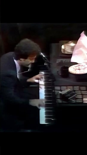 Billy Joel: Piano Man - Live from Long Island