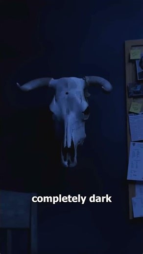 The Fingernail Trick To Detect Spying Mirrors 👀#shorts