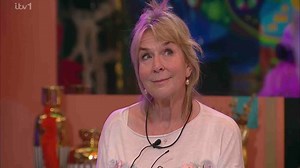 Key signs Fern Britton's behaviour is 'chilling' claims expert