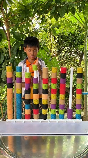 this color switch made my brain hurt | Family Games Challenge