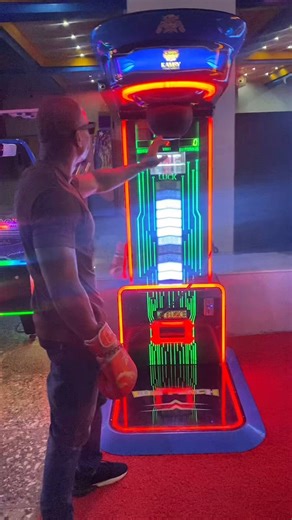 I'm in the mood for a fight😤⚠️Someone should arrange a boxing matchI do not care if I win or loseI just need an avenue to box competitively And also expend some angerWho's in!????????????