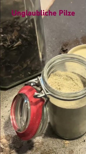Homemade umami bomb: Mushroom powder & wild herb magic! 🌿🍄 January 2026