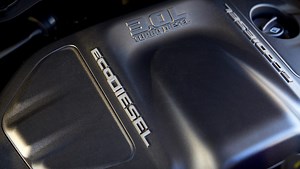 Stellantis Recalls 138,645 EcoDiesel Grand Cherokee & Ram 1500 Classic Models!