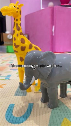 Did someone say, sweater weather ❄️ #playbased #play #learningthroughplay #earlylearning #dallasmoms #dallaskids #stem #montessoriathome #toddler #baby #toddlerfun #toddleractivities #sensoryplay #toddlerplayideas #preschoolactivities #toddlerplay #learningathome #asmr #jungle #animal | Play Play Play