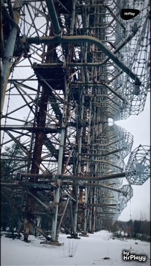 Radar duga yang terletak di Chernobyl, radar terbesar didunia peninggalan uni soviet
