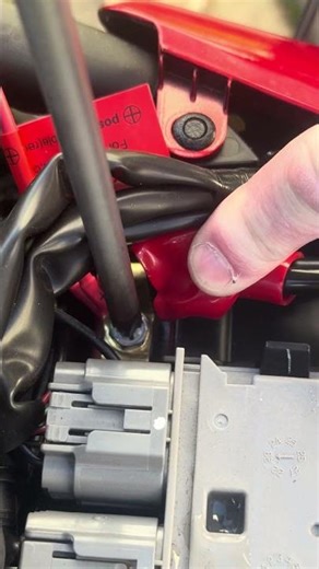 Fitting Keis heated gloves part 8 #keis #motorcycle