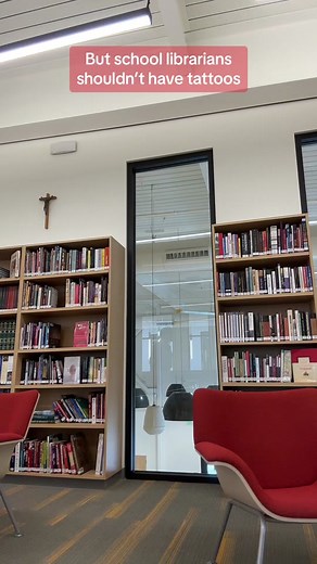 Tatted Librarian Check ✅ . . #thatmillenniallibrarian #mslibrarylady #librarianpov #schoollibrarian #millenniallibrarian #librarianlife #tattedteacher #teacherootd #librarianversion #tattedlibrarian