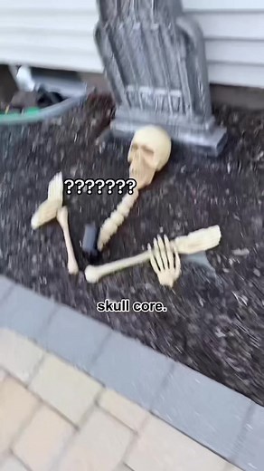Skeleton Moves for Halloween 2021