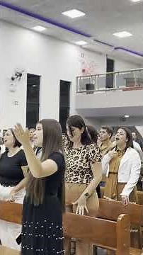 Me ama ele me ama.......#meama #diantedotrono #louvor #worship