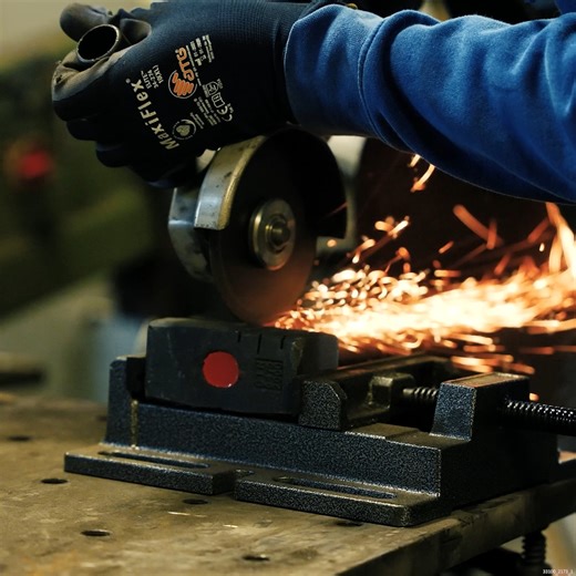 52K views · 256 reactions | Hydraulic Press Vs. Most Explosive Hammer | Hydraulic press channel | Facebook