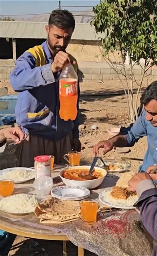 19K views · 868 reactions | Hussein and the Paralyzed Mother A documentary on love and compassion in the face of hardship 08 #trendingvideo #trendingreel #trendingreelsvideo #ChallengeChallenge #reelvideo #challenge | Natural Lives | Facebook