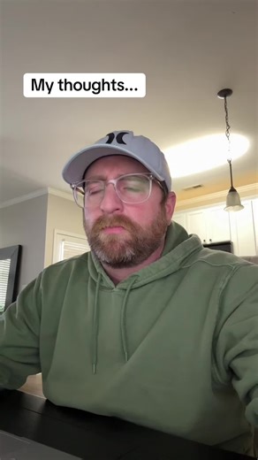 Happy Humpday Earthlings 😂 #stress #worry #aliens #animals #socialmedia