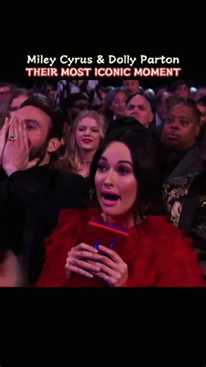 As she sang her greatest hits one last time, celebrities in the audience were moved to tears, celebr