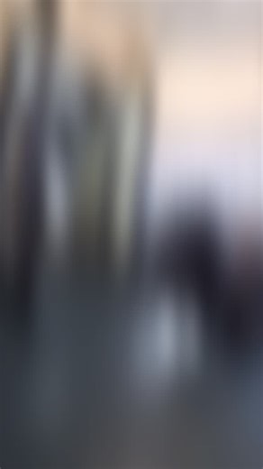 They’re growing up around airplanes, early mornings, and people who keep showing up so others can get where they’re going ✈️🤍 They may not understand holidays schedules or time away from family yet, but they are learning to notice the people behind the uniforms and to say thank you when it matters 👨‍👩‍👧‍👦🙏 A simple “Merry Christmas” and a reminder to be kind to the crews and teamw who make travel possible 🧳✨. To the @hawaiianairlines and @alaskaair employees who worked through Christmas a