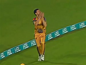 All cricket bondre catching top moment #cricket #pleasefollowme #mevideoviral