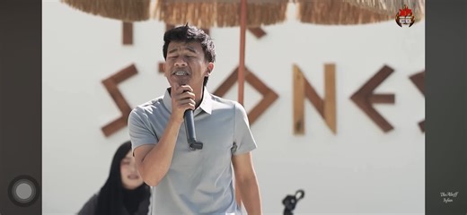 Exploring the Humor in Thailand's Cultural Music