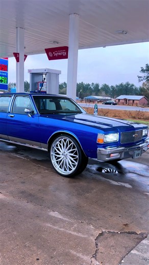 Box Chevy Caprice Classic: A Stunning Donk Transformation