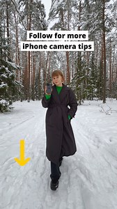 2.7M views · 10K reactions | Shock your followers with this selfie trick!❄ More tricks https://iphone.to/ipa-fbp260123 #iphonephotoacademy #iphone #winter #uniqueideas | iPhone Photography School | Facebook