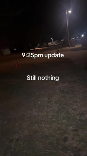 Well guys still nothing exciting around my parts of the woods so let’s see what happens in a hour or so #snow #oklahoma #weather