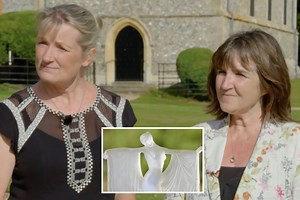 Antiques Roadshow guests get last laugh after squirreling away rare item