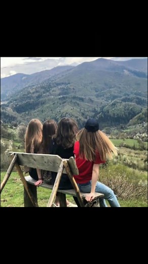 me too my friends 🫂👭😋#friends #friendshipgoals #dosti #yarriyan✌️ #fypシ miss you friends 👭😋💯