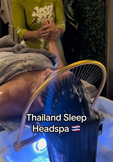 I fell asleep so many times 😴🧖🏼‍♀️ 📍Sarllive Hair Spa Bangkok, Thailand🇹🇭 @ซาร์รีฟ แฮร์ สปา #headspa #hairspa #sleepspa #thailandtravel #thaiheadspa