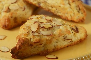 Lemon Ginger Scones - Joyofbaking.com *Video Recipe*