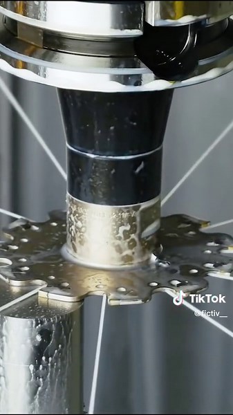 Efficient Titanium Cut-Off with Disc Milling Cutter (Seco Tools)