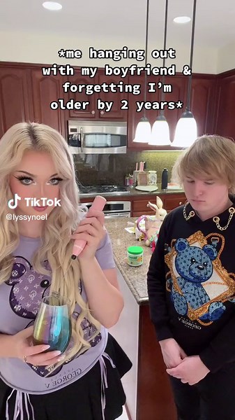 I do be forgetting sometimes that im older then him 🤣🤣 @bloomnu #trend #couple #fyp #relatable