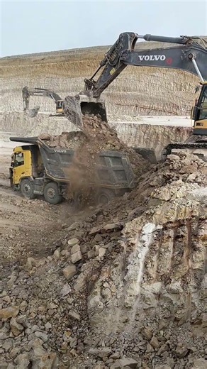 PCL Excavator Overall Digging Backhoe Excavatorpcl Heavy Machines #excavator #automobile #volvo