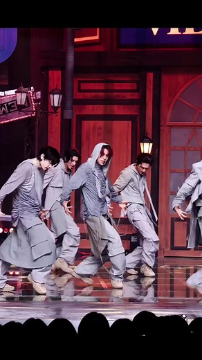 ENHYPEN 'Fatal Trouble' Music Show Performance Fancam