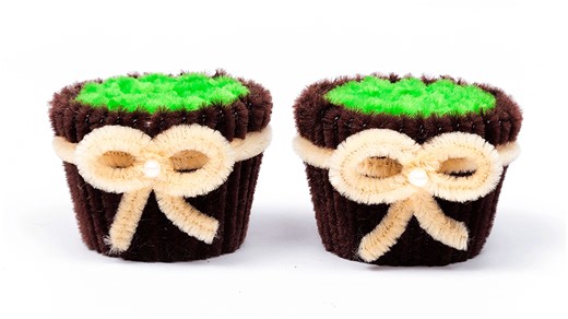 14K views · 84 reactions | Learn how to make adorable pipe cleaner flower pots with this easy step-by-step tutorial! Perfect for beginners, kids, and craft lovers, this fun DIY project lets you create cute mini plant decorations using simple materials. What You’ll Need: Pipe cleaners (assorted colors) Small pots or containers (clay, plastic, or paper cups) Scissors | Colors Paper | Facebook