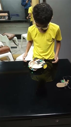 Robotics R2 object detection bot