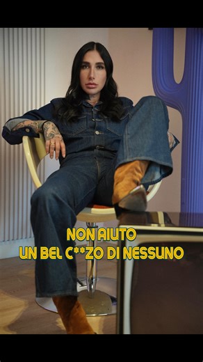 Ylenia Cammareri on Instagram: "Ormai sembra che, se non dici “io aiuto le donne, io aiuto le persone a cambiare vita… bla bla.. ” non sei nessuno. Ma la verità è semplice: questo non è altruismo, è marketing travestito bene. Dai trattamenti alla formazione, io faccio il mio lavoro, lo faccio bene, e non ho bisogno di infiocchettarlo con la finta compassione. Odio il pietismo, non tollero il perbenismo e il dover dimostrare la finta facciata dell’essere dalla parte giusta a tutti i costi. Sarebb