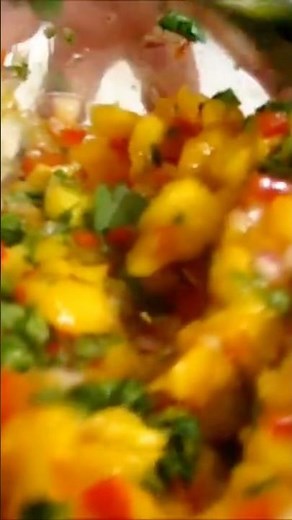 Tropical MANGO SALSA 😋 So YUMMY 😍 #food #fruit #salsa #homemade #recipe #tutorial