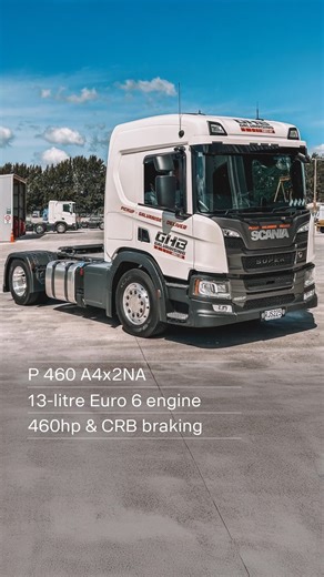 A smart new P 460 A4x2NA has joined the GHB Napier fleet, delivered to Stuart & Viv Easton for bare steel and galv cartage across the central North Island. Powered by a 13-litre Euro 6 engine with 460hp and CRB braking, this unit runs through a G33CM transmission with an R780 rear axle. It’s set up with factory Scania gear, a new Dommett 2-axle semi, and finished off with custom chassis covers by Scania NVP and sharp signwriting from Mammoth Signs Napier. Parabolic leaf suspension up front, air 