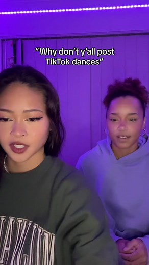 I need to let her cry first 😅 #wlw #lgbt🌈 #fyp #pride