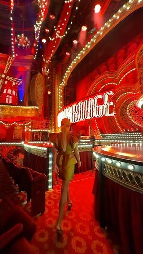 Moulin Rouge musical in London - full experience