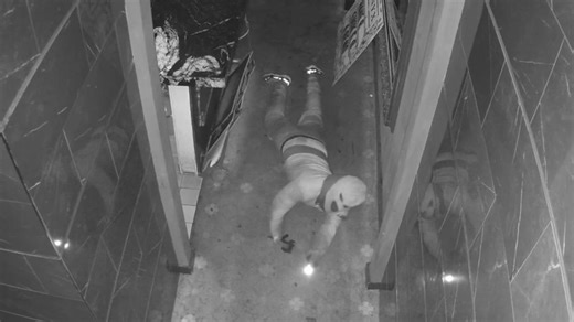 Surveillance video shows thieves stealing thousands of dollars after breaking into Atlanta strip club through ceiling