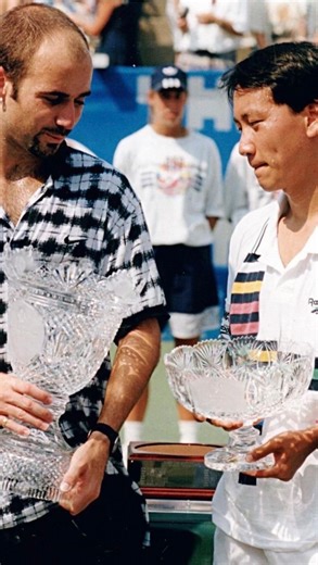 Vintage Court Collection on Instagram: "Andre Agassi defeats Michael Chang in one of his iconic pirate outfits at the 1995 Thriftway Championship in Cincinnati #vintagetennis #agassi"