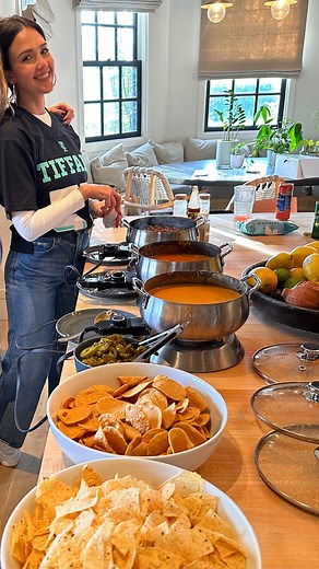 Jessica Alba on Instagram: "yesterday’s food game was 🤌🏽 on point 🤤#nachobar 🫕 #queso 🧀 #superbowlsunday 🏈"